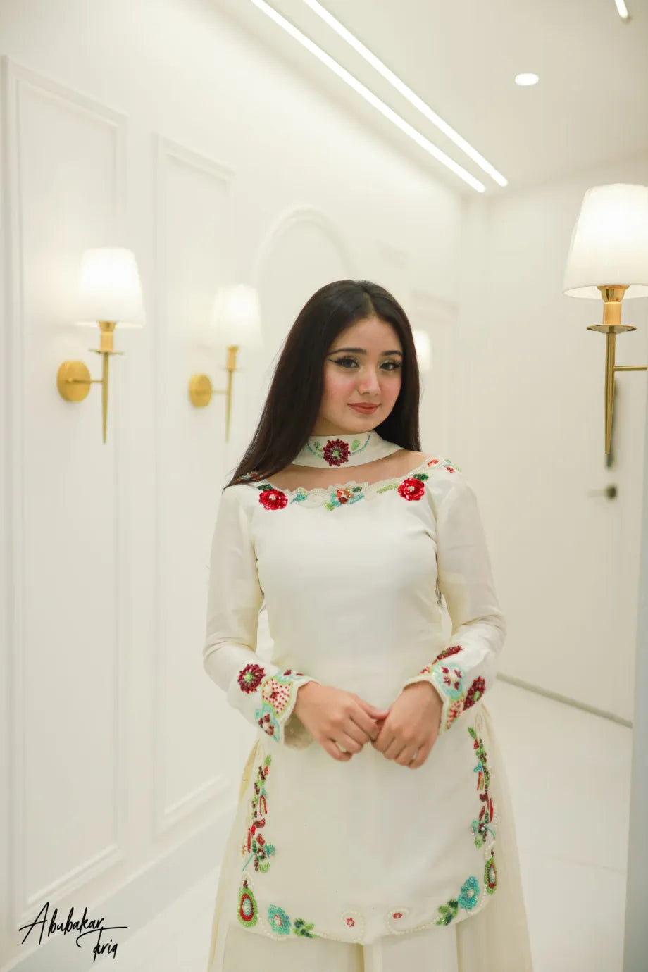 SN-SOLID WHITE